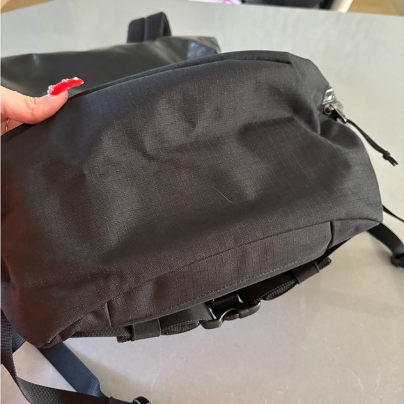 Patagonia Glossy Black Backpack - Picture 2 of 5